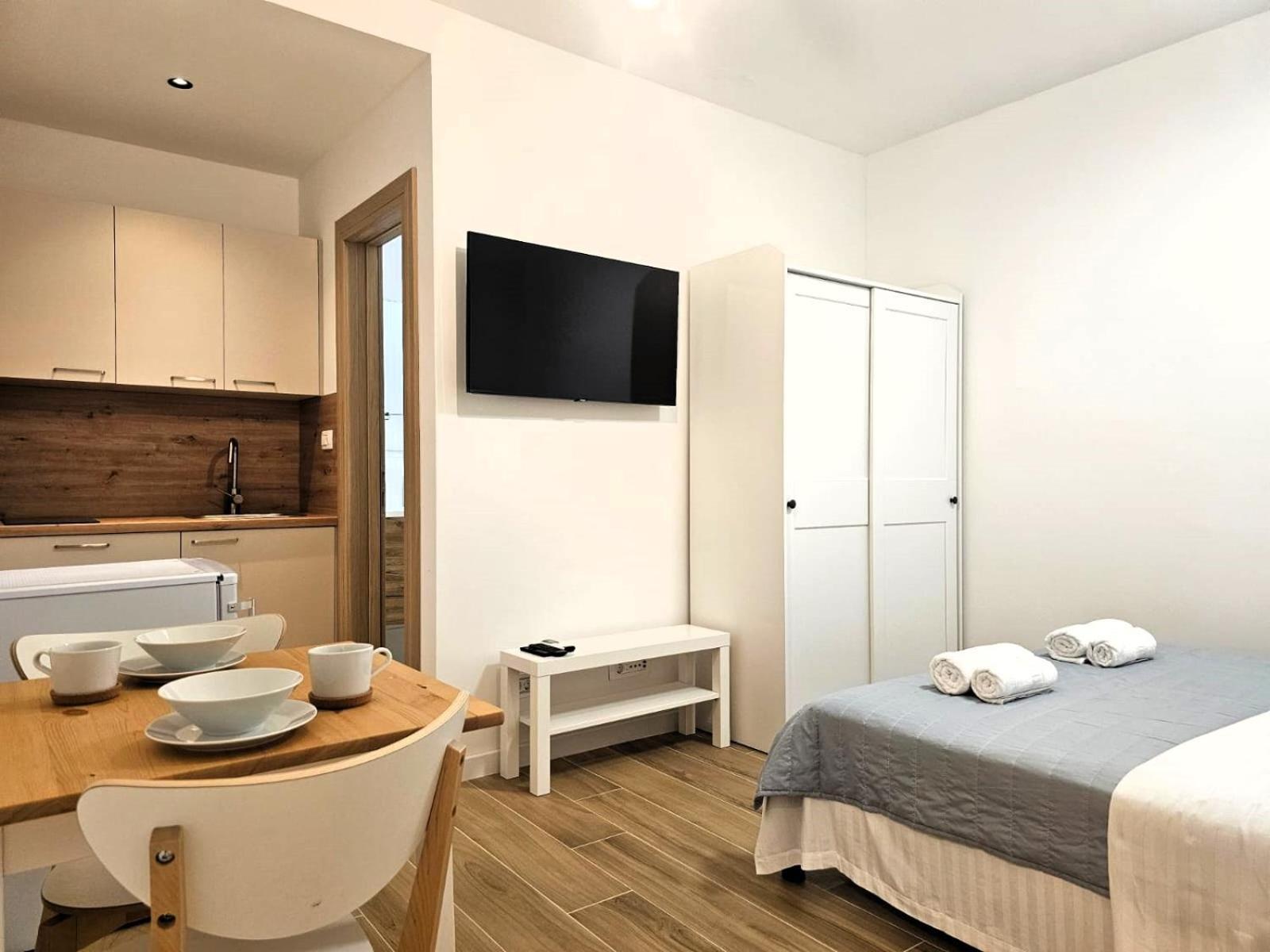 Apartments Miamare Primosten Exterior photo